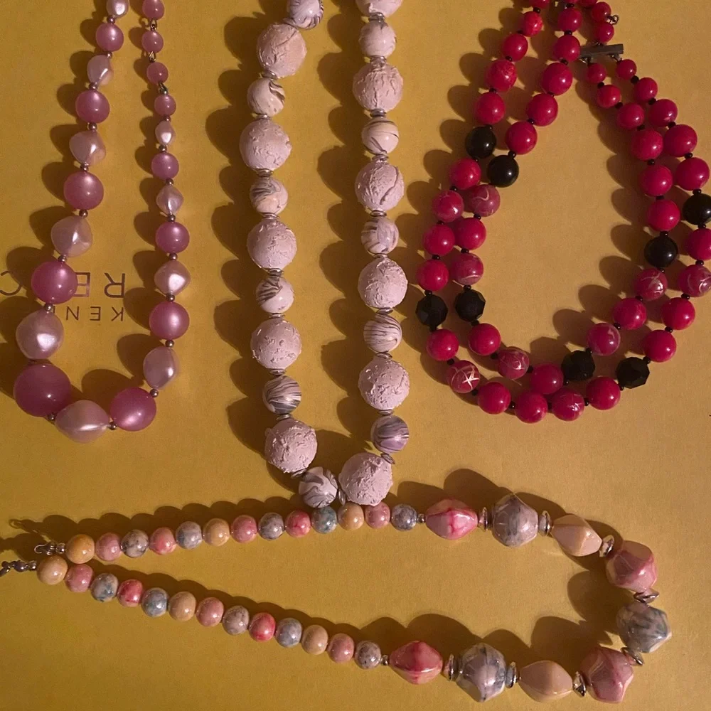 Lot of 24 pieces of. Vintage costume jewelry - Picture 2 of 7